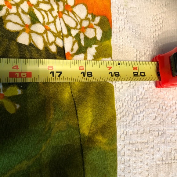 Vintage Hawaiian dress - Picture 13 of 16